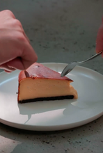 Load image into Gallery viewer, Guest Chef&#39;s DREAMY CREAMY CHEESECAKE
