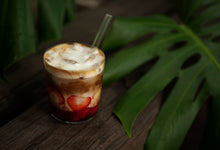 Load image into Gallery viewer, STRAWBERRY ICE LATTE
